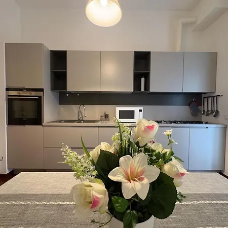 Bocconi - Porta Romana 4 Da Letto Con 2 Bagni Privati Apartment Milan